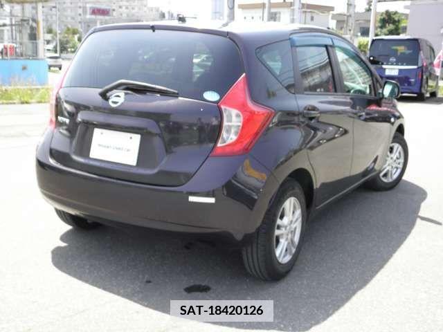 Nissan NOTE 2013-05 382843-1