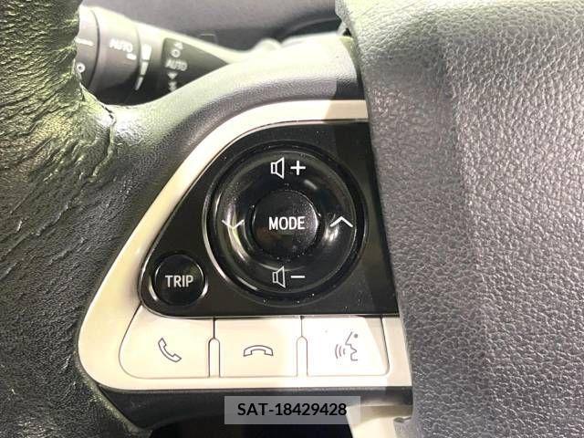 Toyota PRIUS 2016-02 322352-7