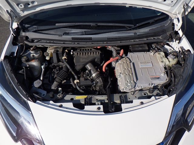 Nissan NOTE 2017-11 185711-25