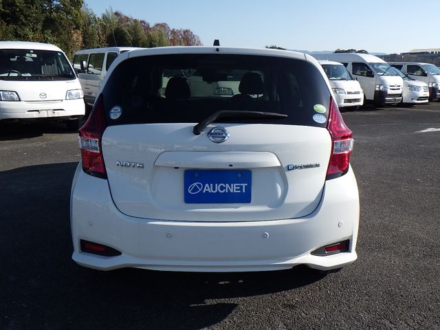 Nissan NOTE 2017-11 185711-5