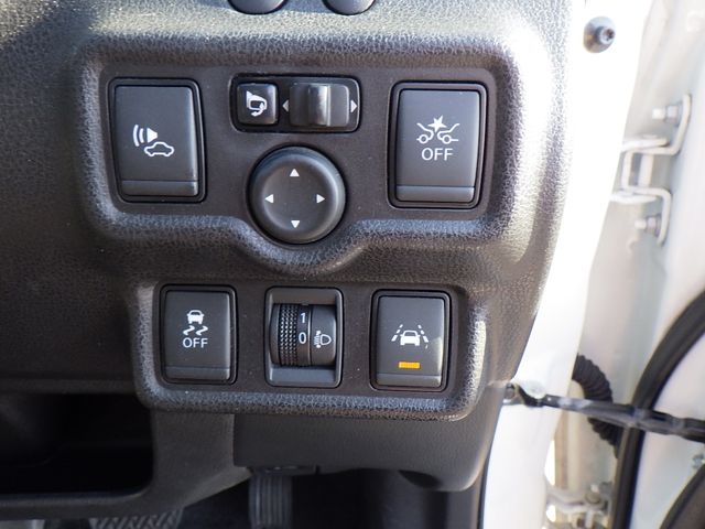 Nissan NOTE 2017-11 185711-16