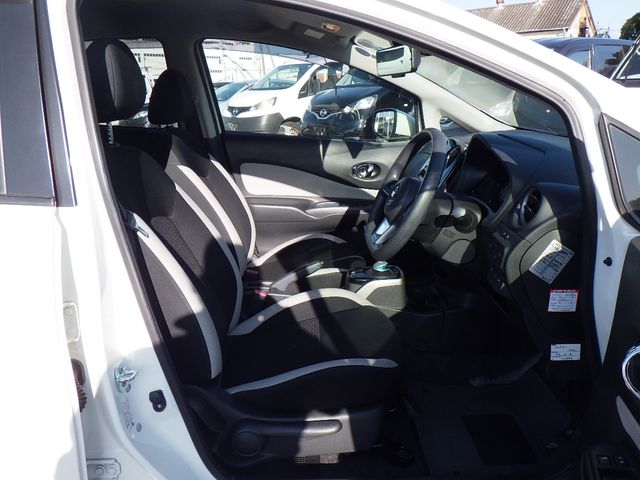 Nissan NOTE 2017-11 185711-7