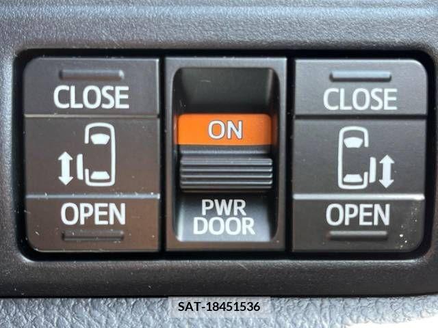 Toyota NOAH 2019-11 279571-2