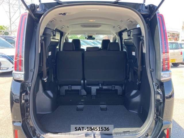 Toyota NOAH 2019-11 279571-11