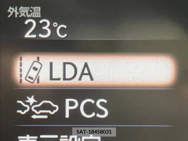 Lexus CT 2018-11 322679-7