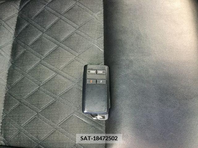 Toyota HARRIER 2017-02 326487-12