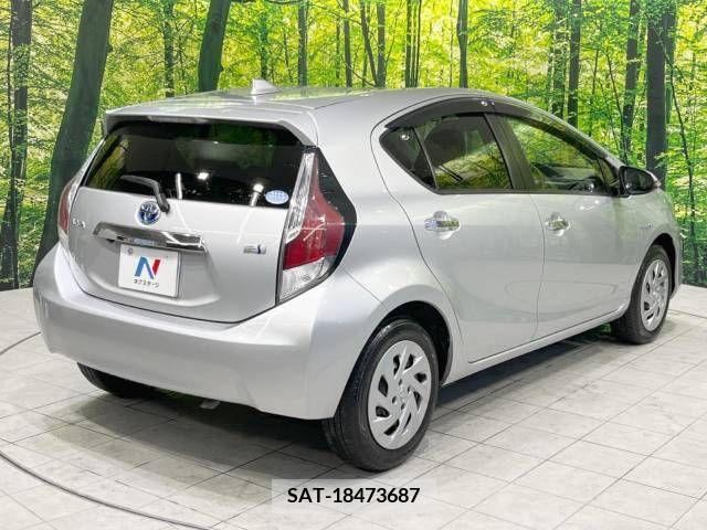 Toyota AQUA 2017-01 314071-17
