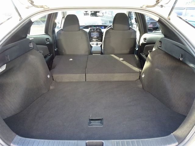 Toyota PRIUS 2015-12 13759-13