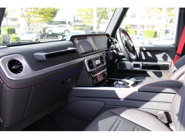 Mercedes Benz G-CLASS 2021-06 13661-24