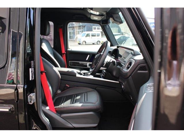 Mercedes Benz G-CLASS 2021-06 13661-4
