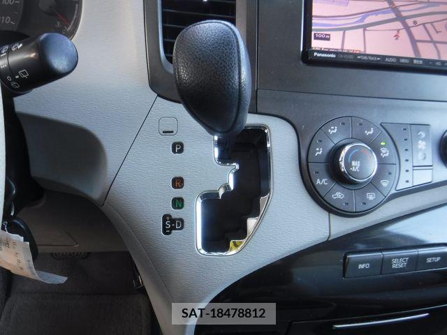 Toyota SIENNA 2013-07 205806-17