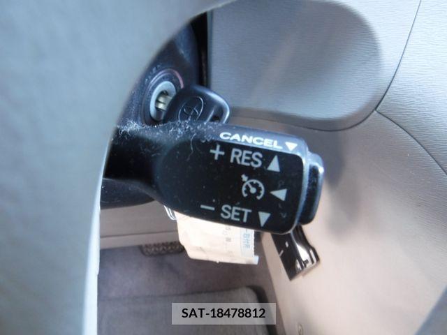 Toyota SIENNA 2013-07 205806-19