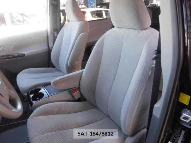 Toyota SIENNA 2013-07 205806-10