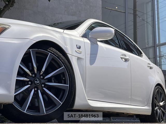Lexus IS F 2008-11 316804-9