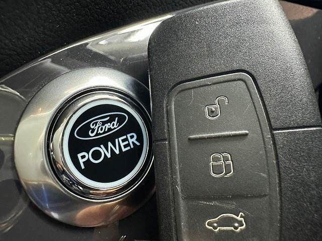 Ford KUGA 2015-04 6912-15