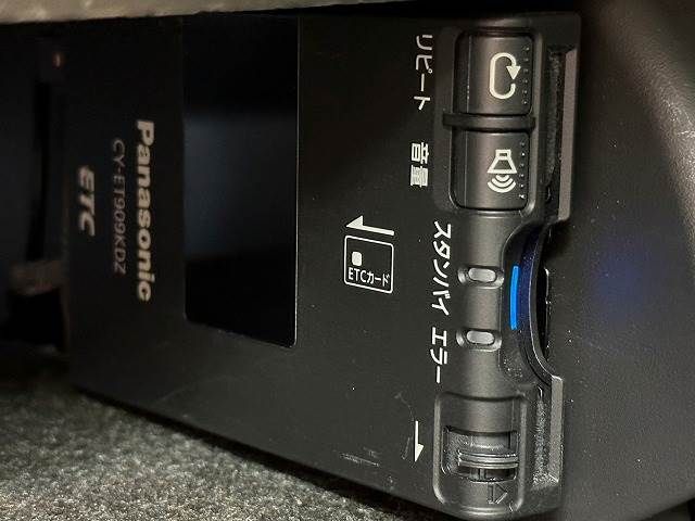 Ford KUGA 2015-04 6912-6
