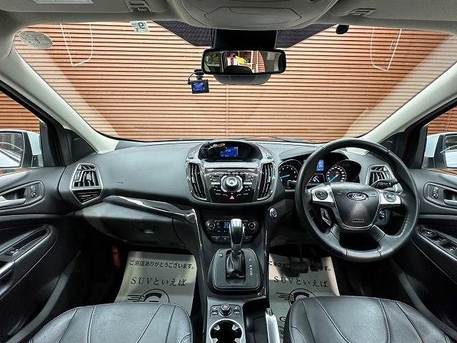 Ford KUGA 2015-04 6912-1
