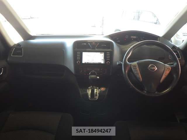 Nissan SERENA 2011-02 217129-1