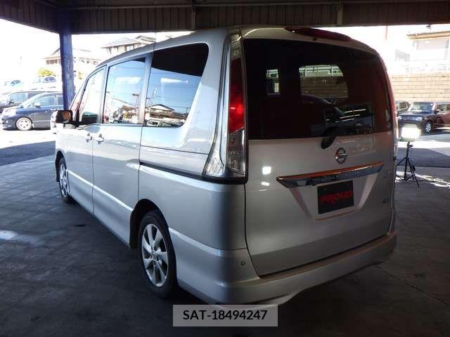 Nissan SERENA 2011-02 217129-8