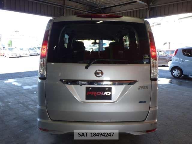 Nissan SERENA 2011-02 217129-7