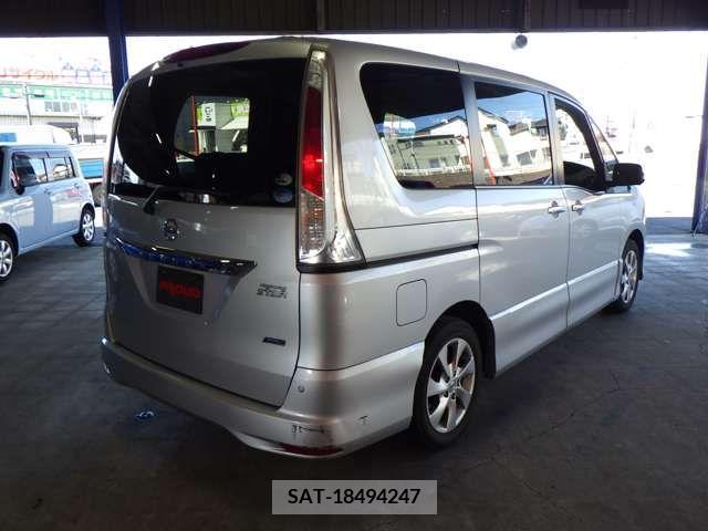 Nissan SERENA 2011-02 217129-6