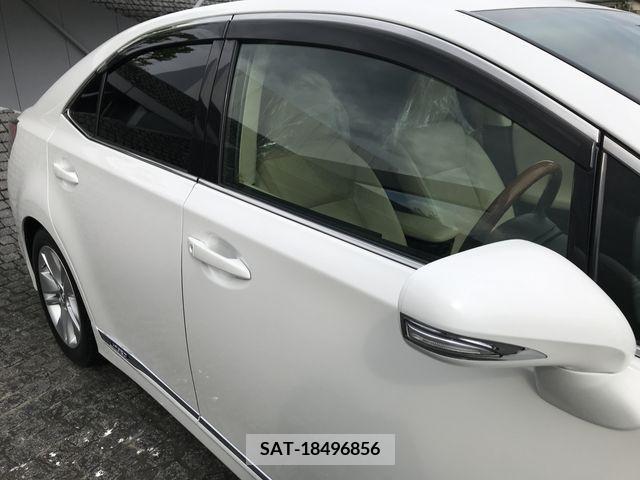 Lexus HS 2010-06 299784-4