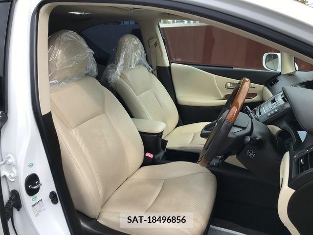Lexus HS 2010-06 299784-11