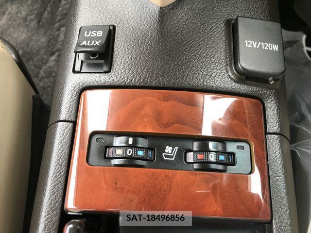 Lexus HS 2010-06 299784-17