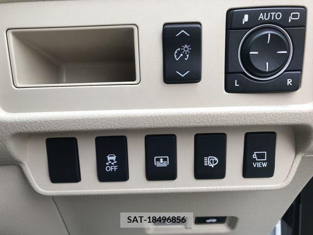 Lexus HS 2010-06 299784-18