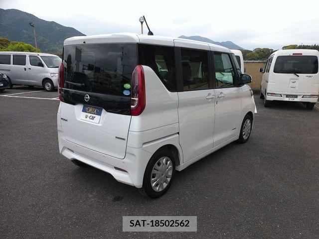 Nissan ROOX 2020-04 231341-2