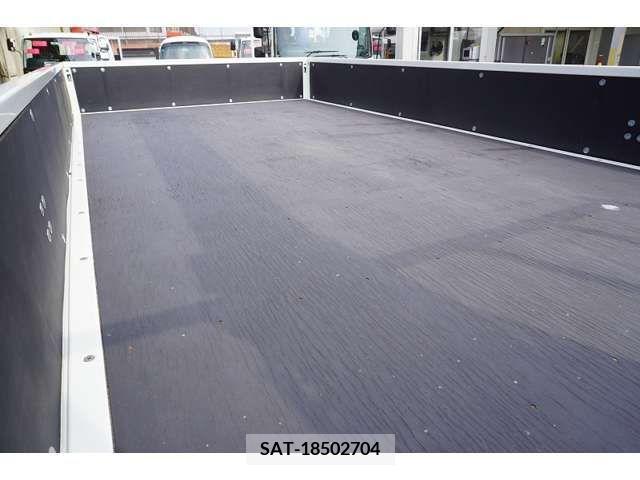 Mitsubishi CANTER 2023-07 348770-18