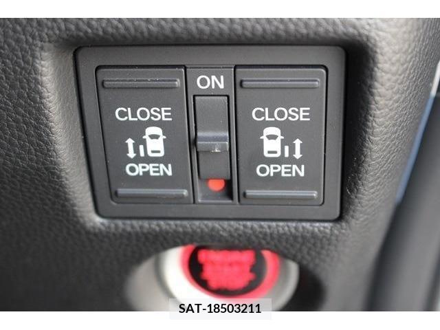 Honda N BOX CUSTOM 2022-01 213745-4