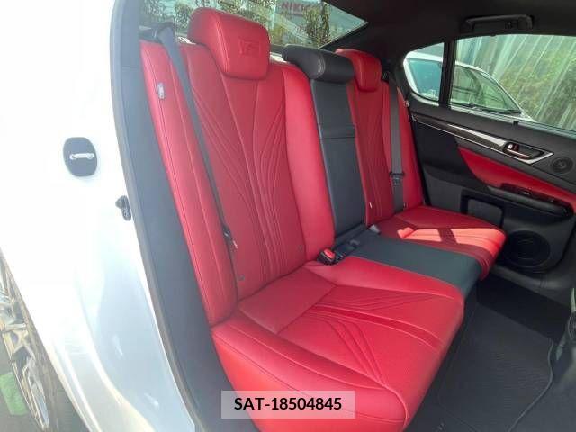 Lexus GS F 2016-02 362777-9