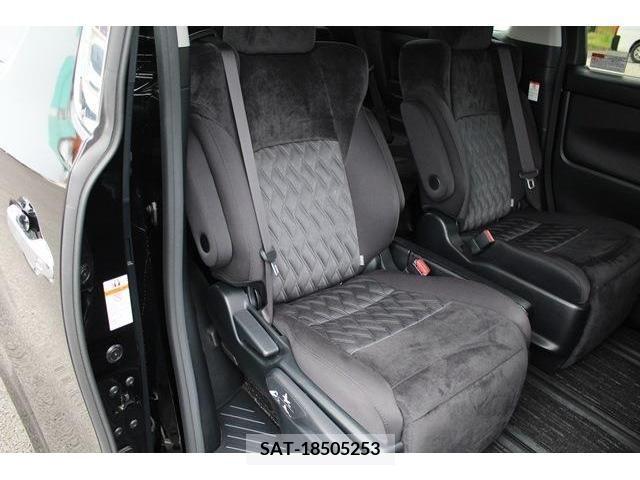 Toyota ALPHARD 2019-03 299477-13