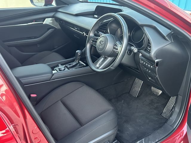 Mazda MAZDA3 2020-10 180900-5