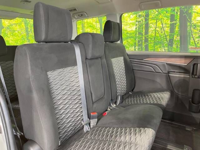 Mitsubishi DELICA D5 2022-12 10668-8