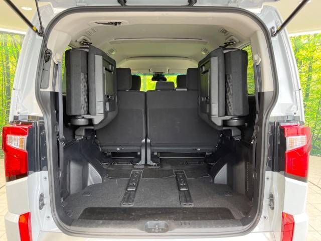 Mitsubishi DELICA D5 2022-12 10668-10