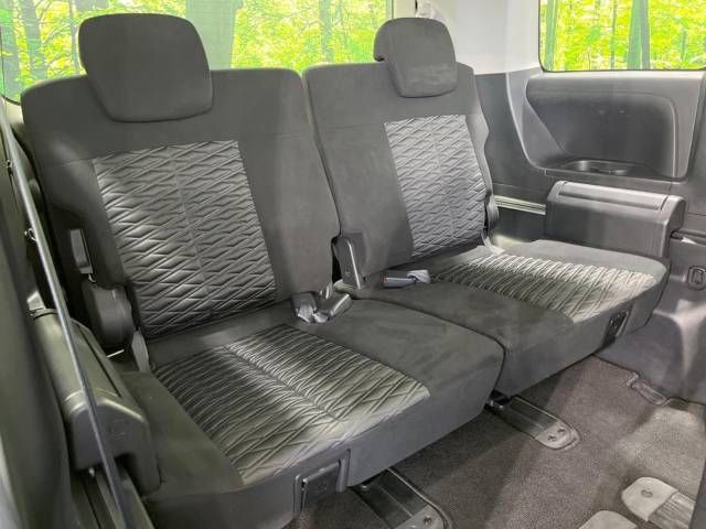 Mitsubishi DELICA D5 2022-12 10668-9