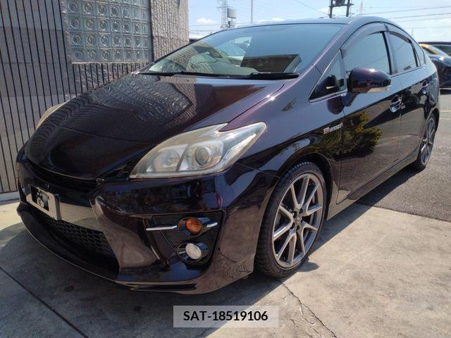 Toyota PRIUS 2013-09 393338-0