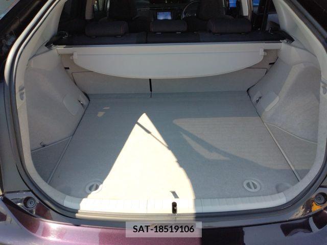 Toyota PRIUS 2013-09 393338-26