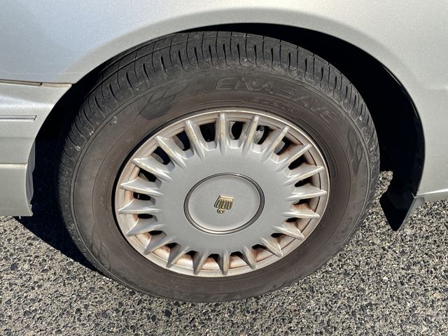 Toyota CROWN SEDAN 2005-07 185951-18