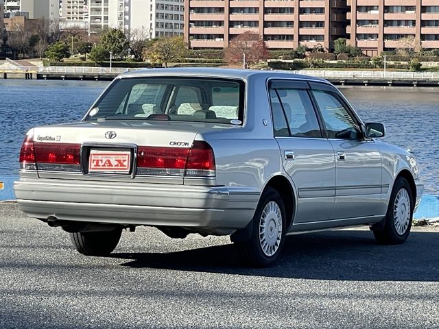 Toyota CROWN SEDAN 2005-07 185951-6