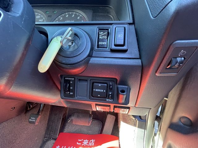 Toyota CROWN SEDAN 2005-07 185951-12