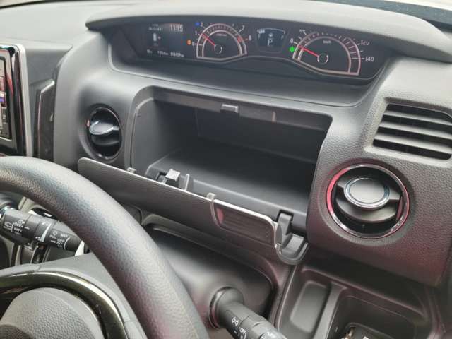 Honda N BOX CUSTOM 2018-09 736-17