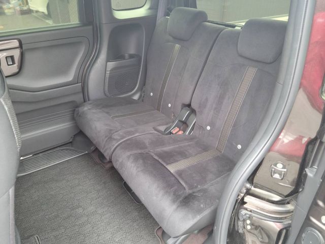 Honda N BOX CUSTOM 2018-09 736-23