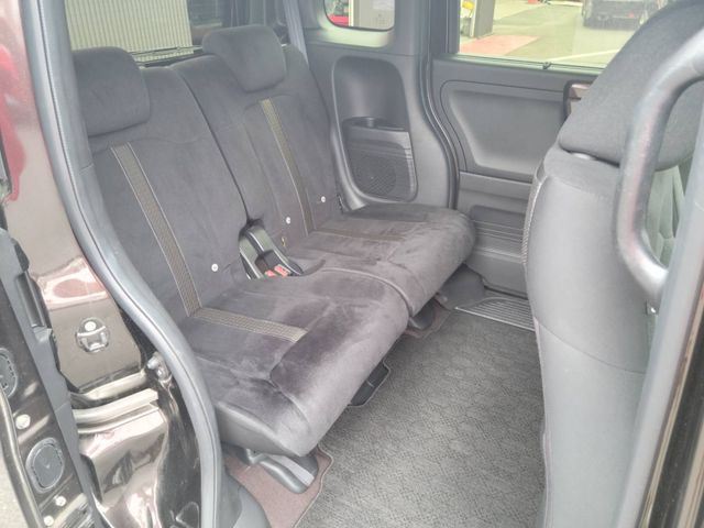 Honda N BOX CUSTOM 2018-09 736-22
