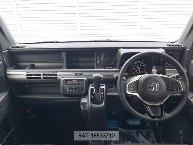 Honda N-VAN 2019-07 386159-1