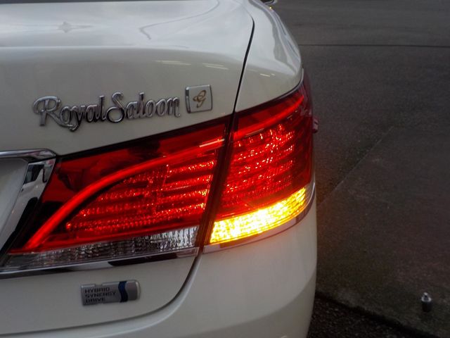 Toyota CROWN SEDAN 2015-11 192047-29