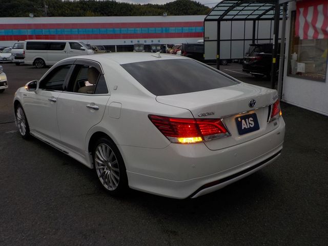 Toyota CROWN SEDAN 2015-11 192047-2