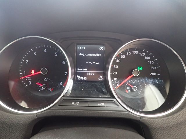 VolksWagen POLO 2015-09 193921-15